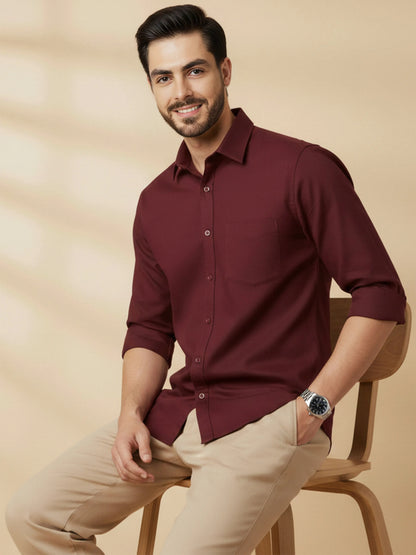 Maroon Cotton Blend Solid Casual Shirt